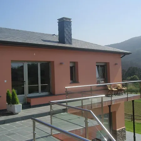 Arcos Del Esva لواركا